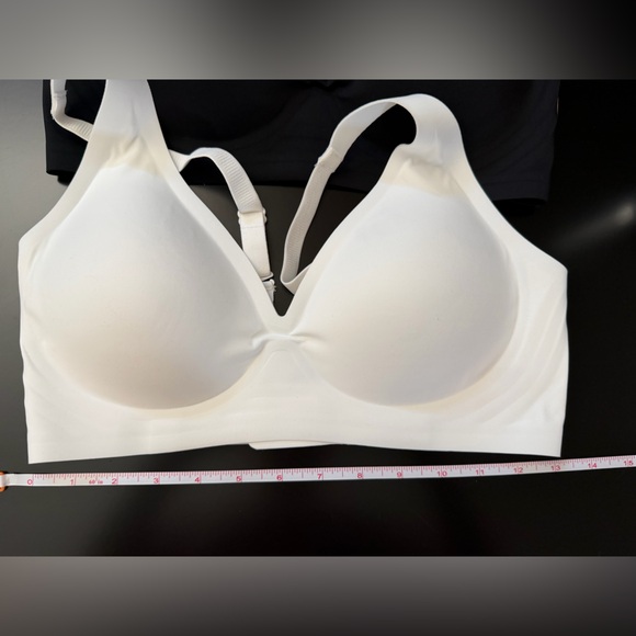 Seamless Wireless Bra Set - Picture 2 of 4